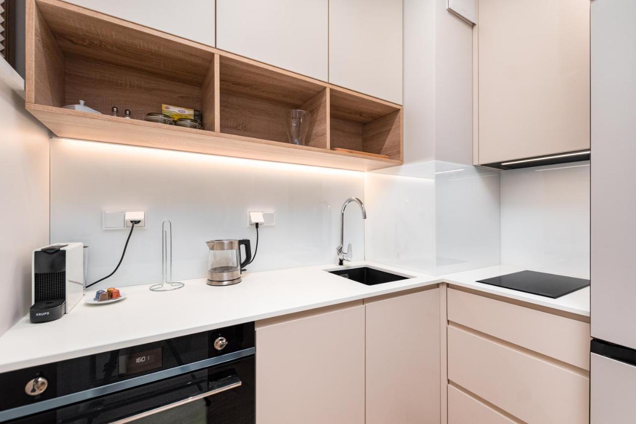Apartament Solidarnosci By Your Freedom Varsó Kültér fotó